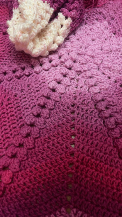 Her Laughters are everywhere - ضحكاتها في كل مكان