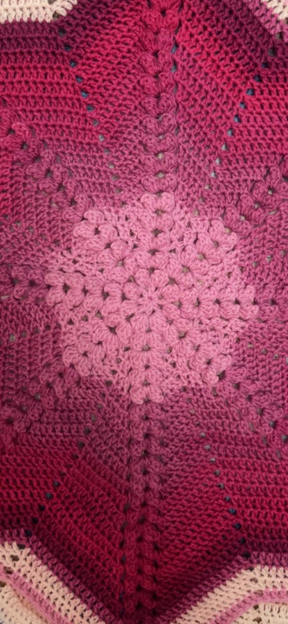 Her Laughters are everywhere - ضحكاتها في كل مكان